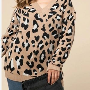 Leopard Print Oversized Sweater V Neck Size Medium Long Sleeve